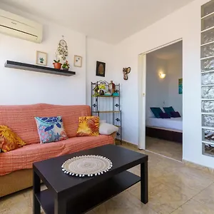 Ct 185 - Six Colors Apartamento
